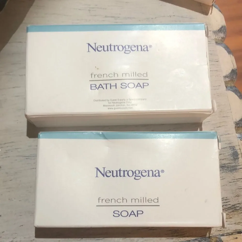 NEW set of two Neutrogena French milled bath soap Travel size